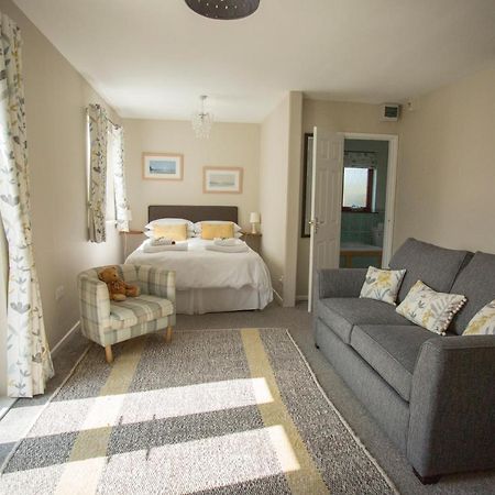 Pant-Y-Celyn Studio Apartment Аберерън Екстериор снимка