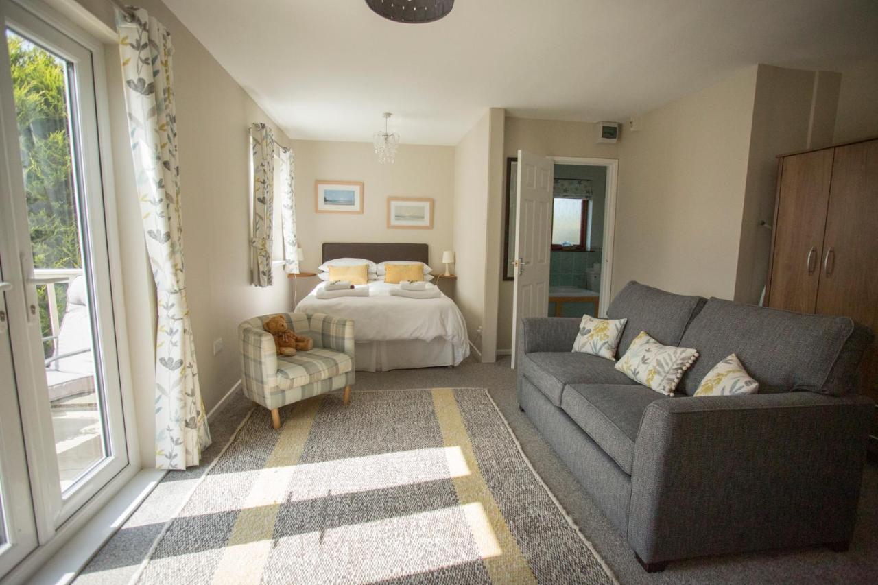 Pant-Y-Celyn Studio Apartment Аберерън Екстериор снимка